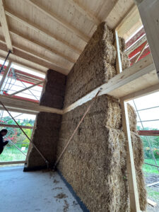 Innenaufnahme Lasttragendes Strohballenhaus